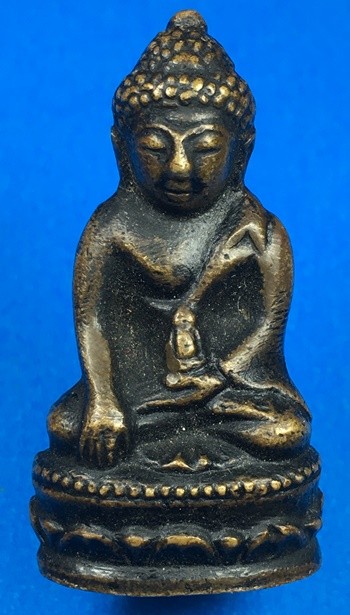 @@@เคาะแรก500บาท@@@พระกริ่งบัวรอบใหญ่ท่านเจ้าคุณนรฯ ปี2512 เนื้อทองผสม ออกที่วัดวังกระโจม จ.นครนายก องค์ที่2