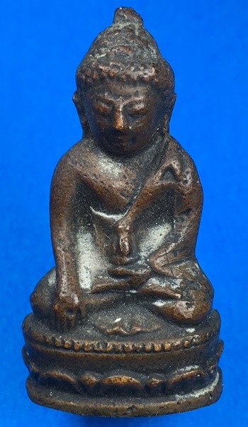 @@@เคาะแรก500บาท@@@พระกริ่งบัวรอบใหญ่ท่านเจ้าคุณนรฯ ปี2512 เนื้อทองผสม ออกที่วัดวังกระโจม จ.นครนายก องค์ที่3