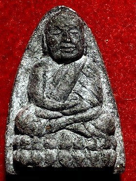 สมเด็จหลวงปู่ทวด ญสส. เนื้อว่าน รุ่น"ฤาฤทธิ์"  สำนักเลขานุการสมเด็จพระสังฆราช  ๓ ตุลาคม ๒๕๕๕  ในซองใส่เดิม