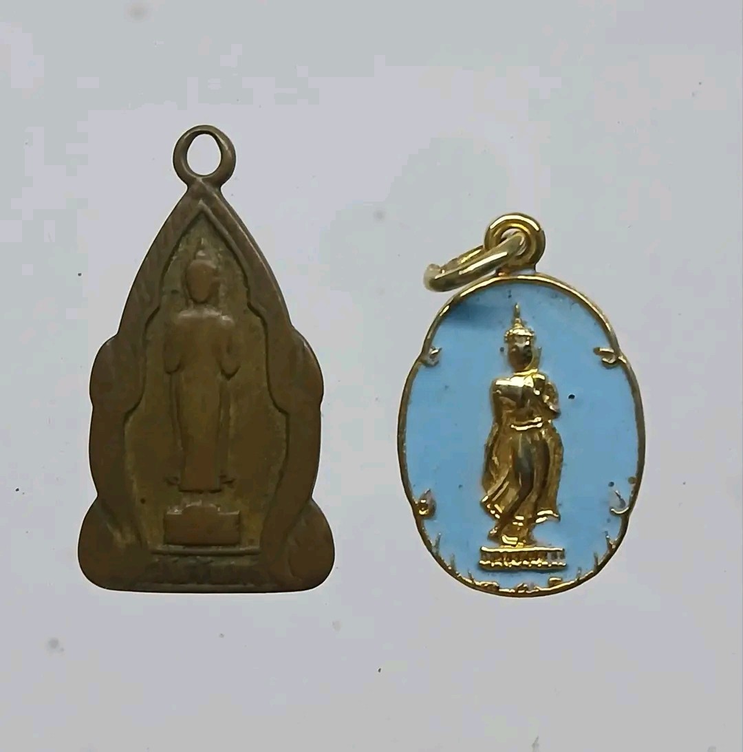 ชุดพระประจำวันจันทร์