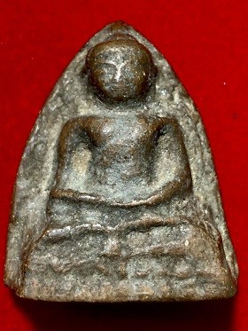 หลวงพ่อโตเนื้อดินผงพิมพ์ใหญ่