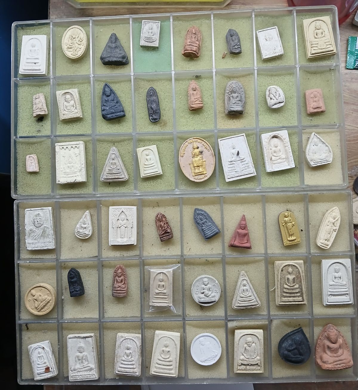 เหมายกชุดพระผงคละสาย