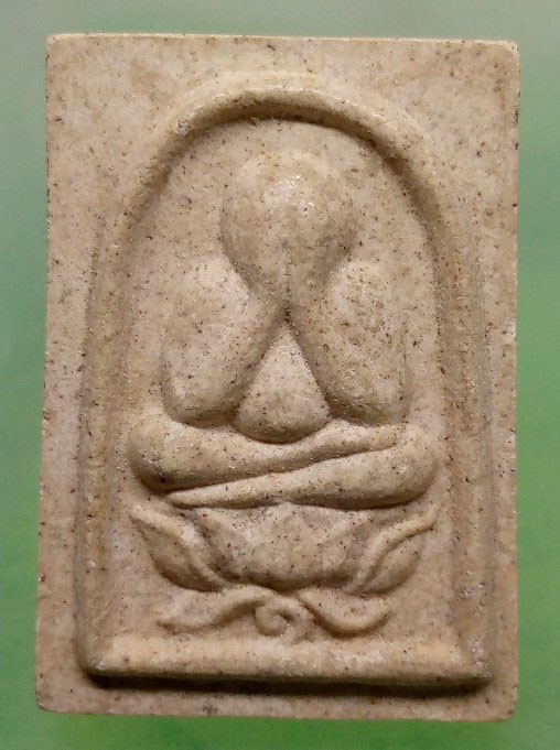 พระปิดตา ลป.นาค  (ฝังตะกรุด-หลังยันต์) นิยม ปี 2495  a29