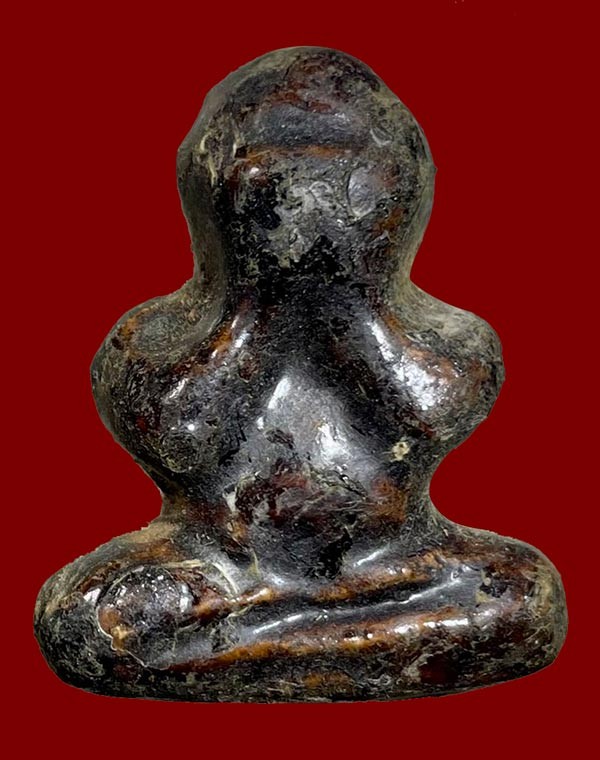 พระปิดตา สายวัดสะพานสูง เนื้อผงจุ่มรักเก่า ไม่ทราบปี สวยเดิม