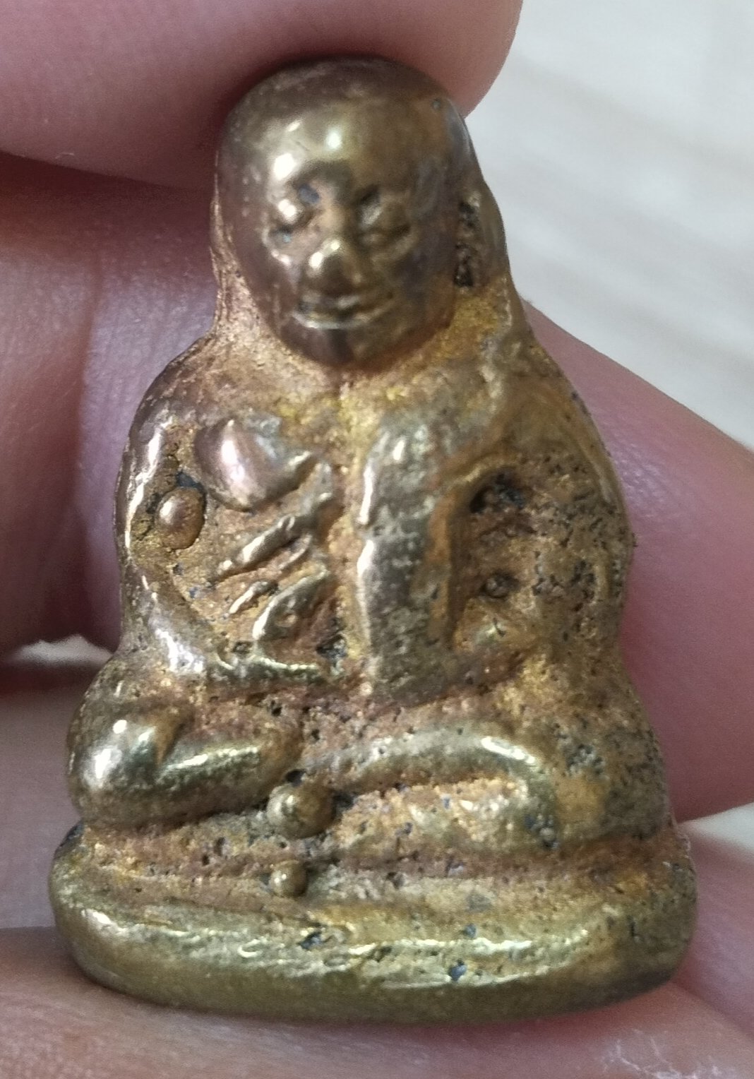 รูปหล่อหลวงพ่อเงิน วัดบางคลาน จังหวัดพิจิตร