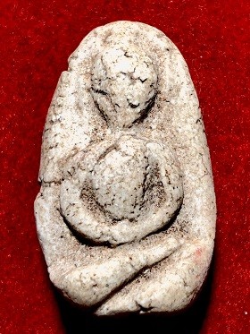 พระเนื้อผง วัดพลับ ตุ๊กตาใหญ่