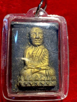 หลวงพ่อทวดเนื้อว่านหน้าทอง พิมพ์สี่เหลี่ยมใหญ่  เลี่ยมพลาสติก
