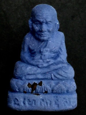 หลวงพ่อทวดรูปเหมือนเนื้อผงสีฟ้า