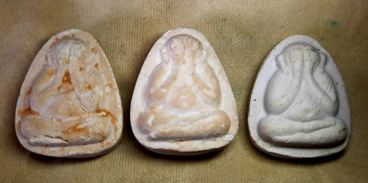 พระปิดตาพิมพ์เล็กหลวงปู่โต๊ะ วัดประดู่ฉิมพลี หลังยันต์นะ รุ่น 108 ปี 5 มี.ค. 2538