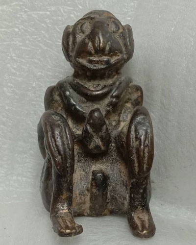 รูปหล่อหนุมาน เนื้อโลหะเก่า ไม่ทราบที่