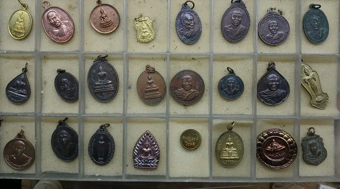 ชุดเหมาเหรียญเกจิคละสาย