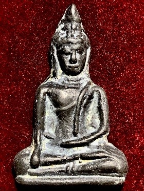 พระร่วงนั่งหลังลายผ้าชินเงิน  ไม่ทราบที่