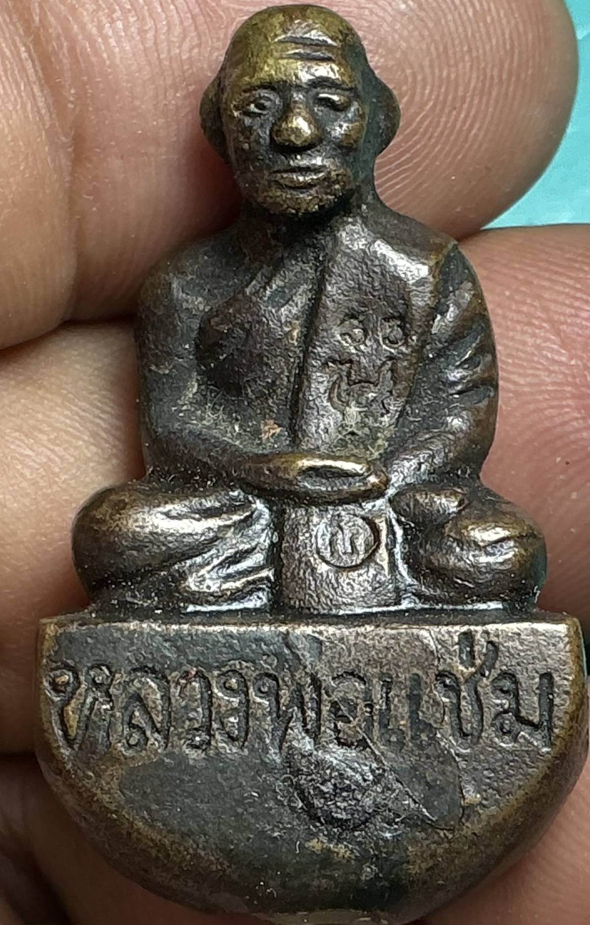 หล่อเบ้าทุกหลวงหลวงพ่อแช่มวัดฉลองจังหวัดภูเก็ต