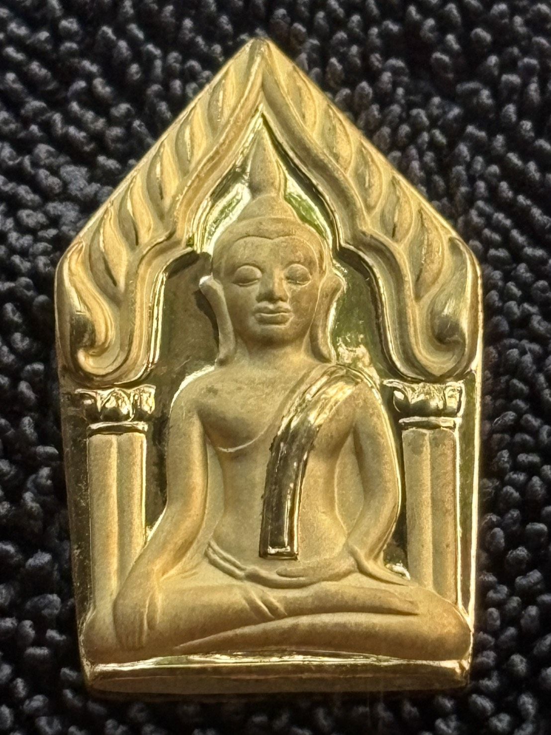 พระขุนแผน กุมารสมบัติ หลวงพ่อพูล วัดไผ่ล้อม จ.นครปฐม เนื้อทองไมครอน ปี 2548 พร้อมกล่องเดิม