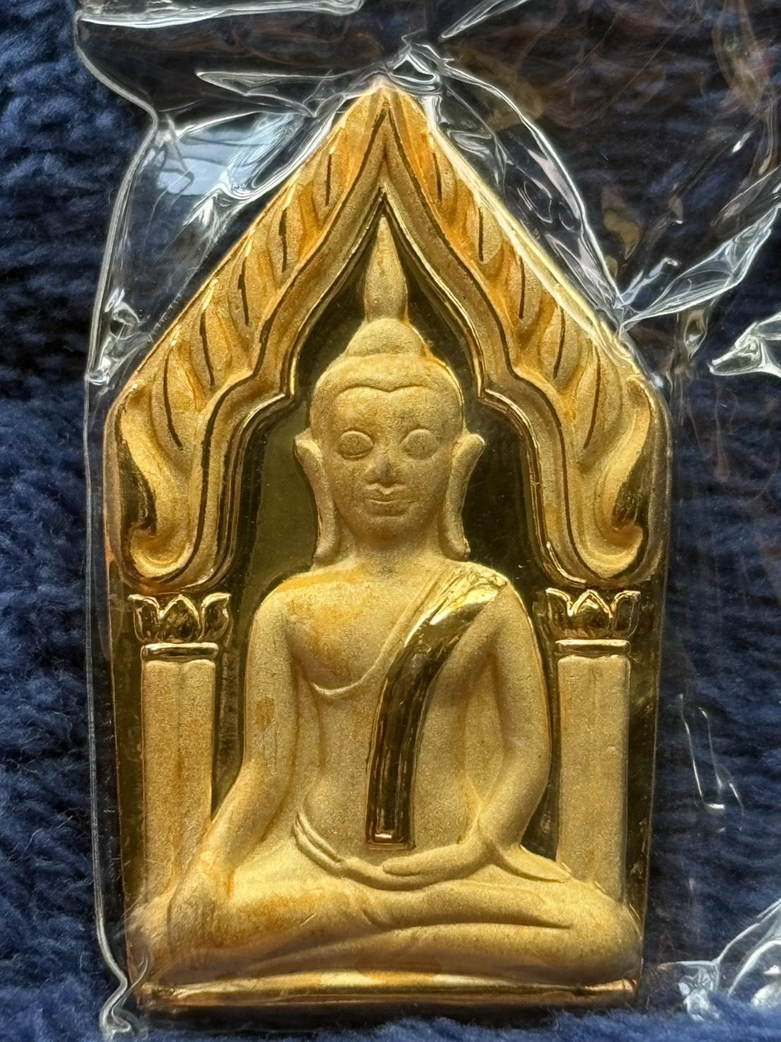 พระขุนแผน กุมารสมบัติ หลวงพ่อพูล วัดไผ่ล้อม จ.นครปฐม เนื้อทองไมครอน ปี 2548 พร้อมกล่องเดิม