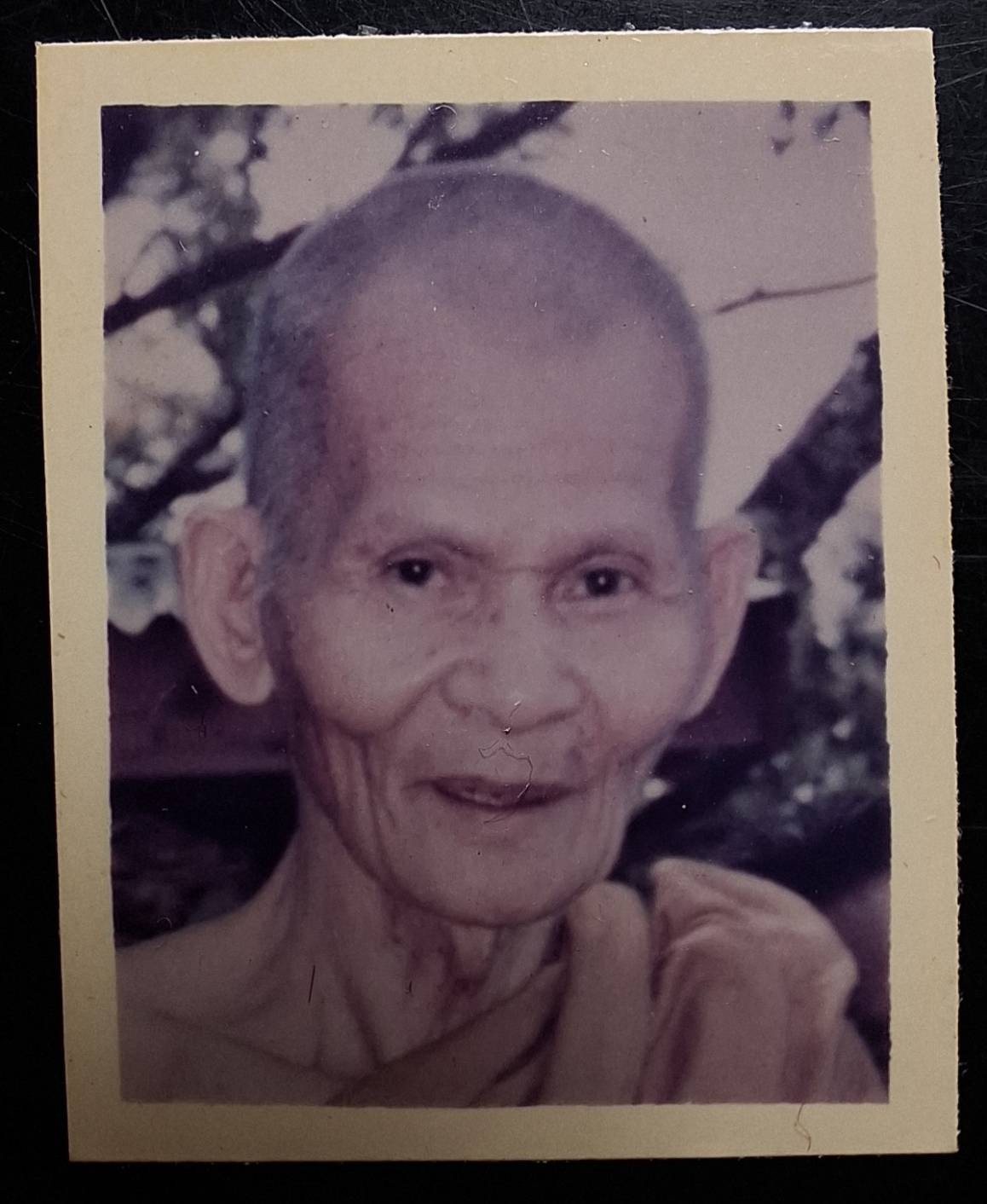 110บาท...รูปถ่ายขนาดห้อยคอหลวงปู่คำพันธ์ โฆษะปัญโญ  วัดธาตุมหาชัย จ.นครพนมค่ะ