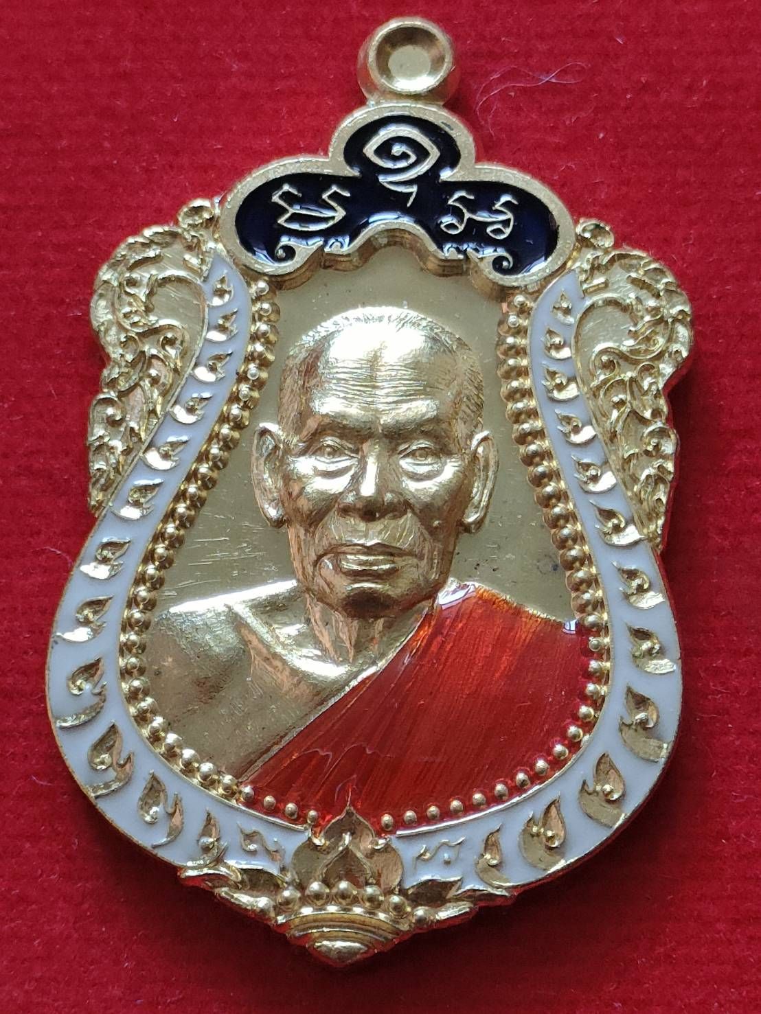 B19เหรียญมหาอำนาจ หลวงพ่อพัฒน์ วัดห้วยด้วน ปี 63 เนื้อทองทิพย์ลงยากนกขาวซุ้มดำลงยาจีวรเลข 135 มีกล่อง