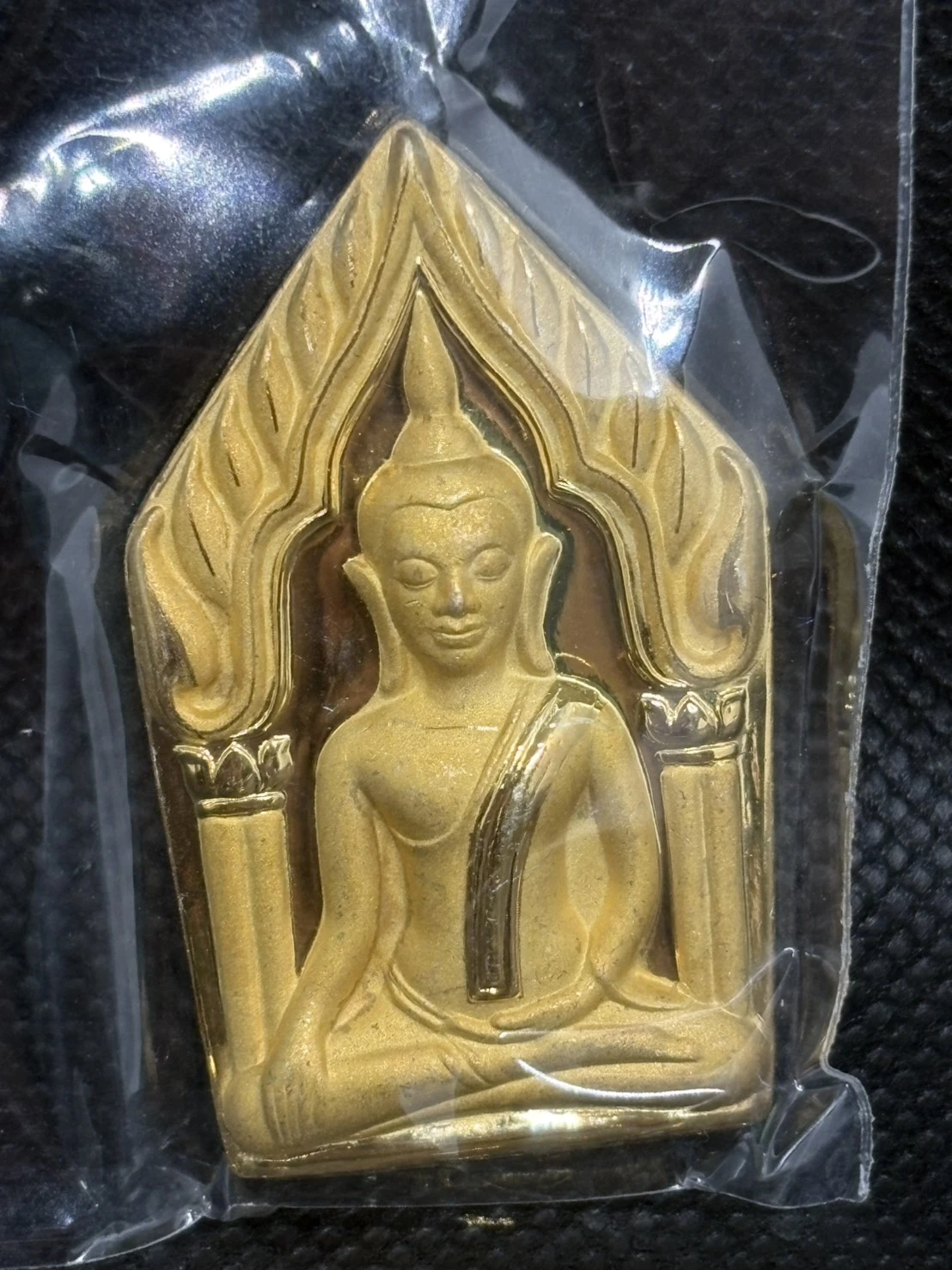 พระขุนแผน กุมารสมบัติ หลวงพ่อพูล วัดไผ่ล้อม จ.นครปฐม เนื้อทองไมครอน ปี 2548 พร้อมกล่องเดิม