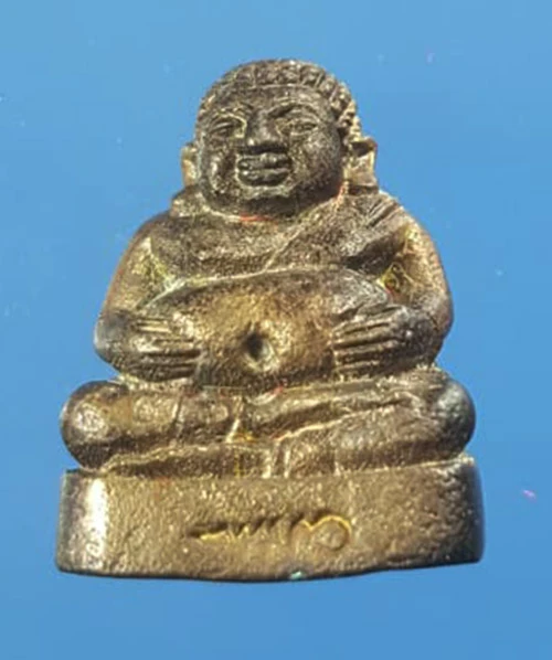 169.........วัดใจ......... พระสังกัจจาย วัดตรีทศเทพ รุ่น โชคมงคล เนื้อนวะ ปี 2545 สวยกล่องเดิมๆ