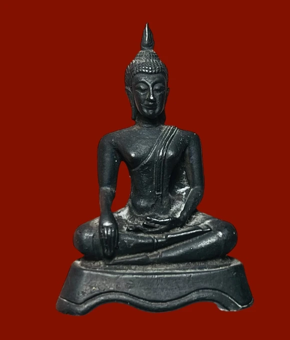 **เคาะแรก100**พระพุทธปางมารวิชัย ขนาดประมาณ 1.5x2 นิ้ว ไม่ทราบที่