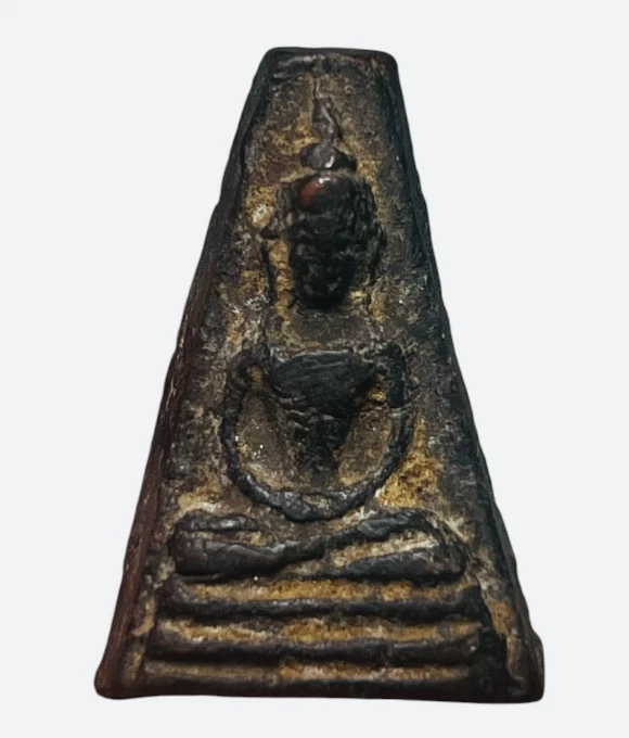 **เคาะแรก 50**พระอู่ทองออกศึก รุ่นจงอางศึก วัดพระศรีรัตนมหาธาตุ สุพรรณบุรี ปี 2510 (หลวงพ่อมุ่ย หลวงพ่อกวยร่วมปลุกเสก)