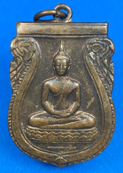 1800-.เหรียญพระพุทธสิหิงค์ วัดมหาธาตุ รุ่นแรก ปี 2485 เนื้อทองแดง กทม.