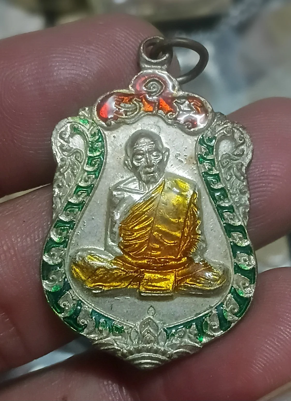 เหรียญลงยาสวยๆ