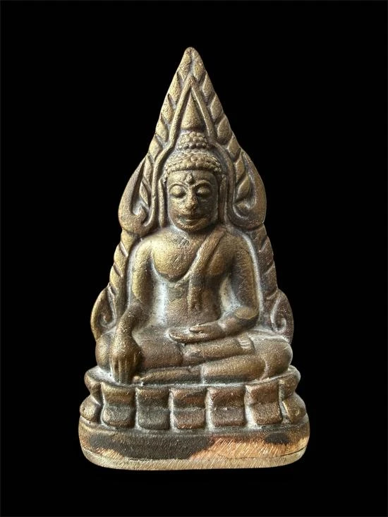พระพุทธชินราช วัดบวรนิเวศ ปี2543 เนื้อนวะโลหะผสมชนวนเก่า ก้นลายเซ็น หมายเลข 8600 ปี 2543 หลวงปู่หมุน ร่วมเสก พร้อมกล่องเดิม