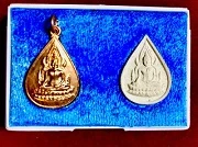 2-พระชุดพุทธชินราชพิมพ์หยดน้ำ(เหรียญ+ผง) พระพุทธวรญาณ เจ้าอาวาสวัดเบญจมบพิตรดุสิตวนาราม  ๒ ม.ค. ๒๕๕๕  ในกล่องใหญ่เดิม