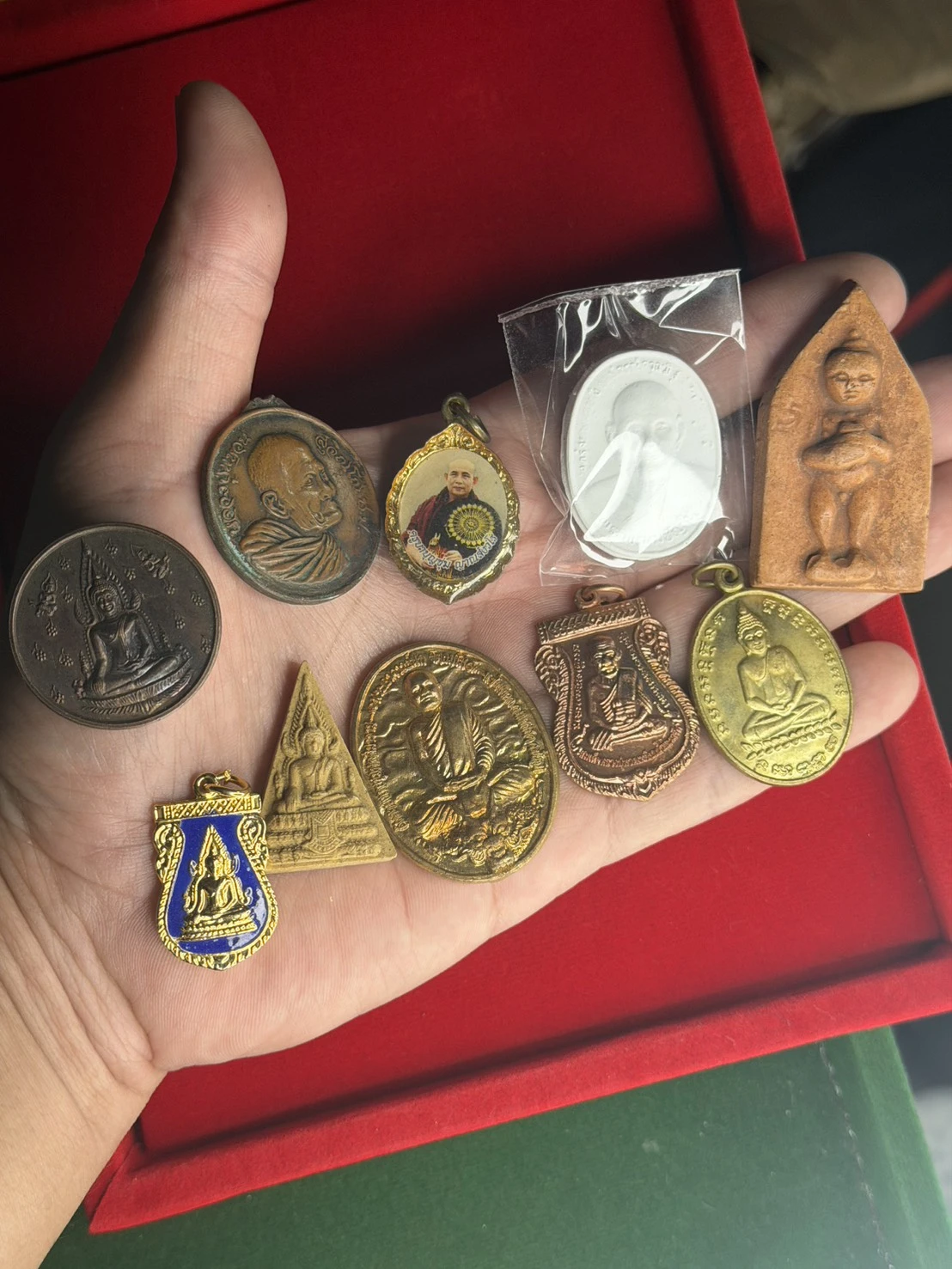 10เหรียญ 100 ส่งด่วนทุกรายการ