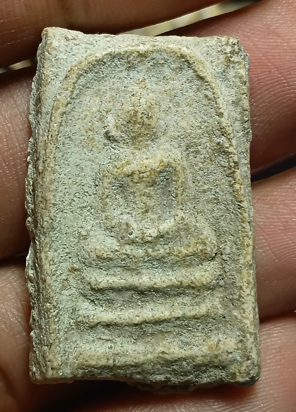 พระสมเด็จเนื้อเก่าแห้งครับ