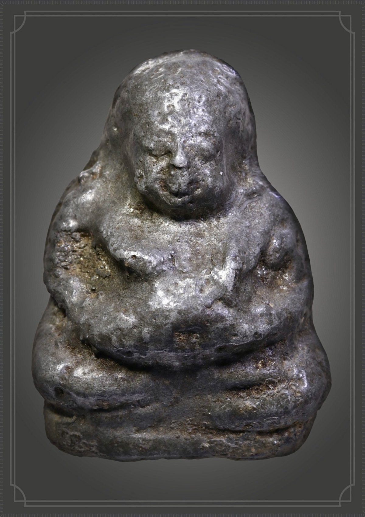 พระสังกัจจายน์ พิมพ์ใหญ่ เนื้อชินเงิน กรุลานทุ่งเศรษฐี