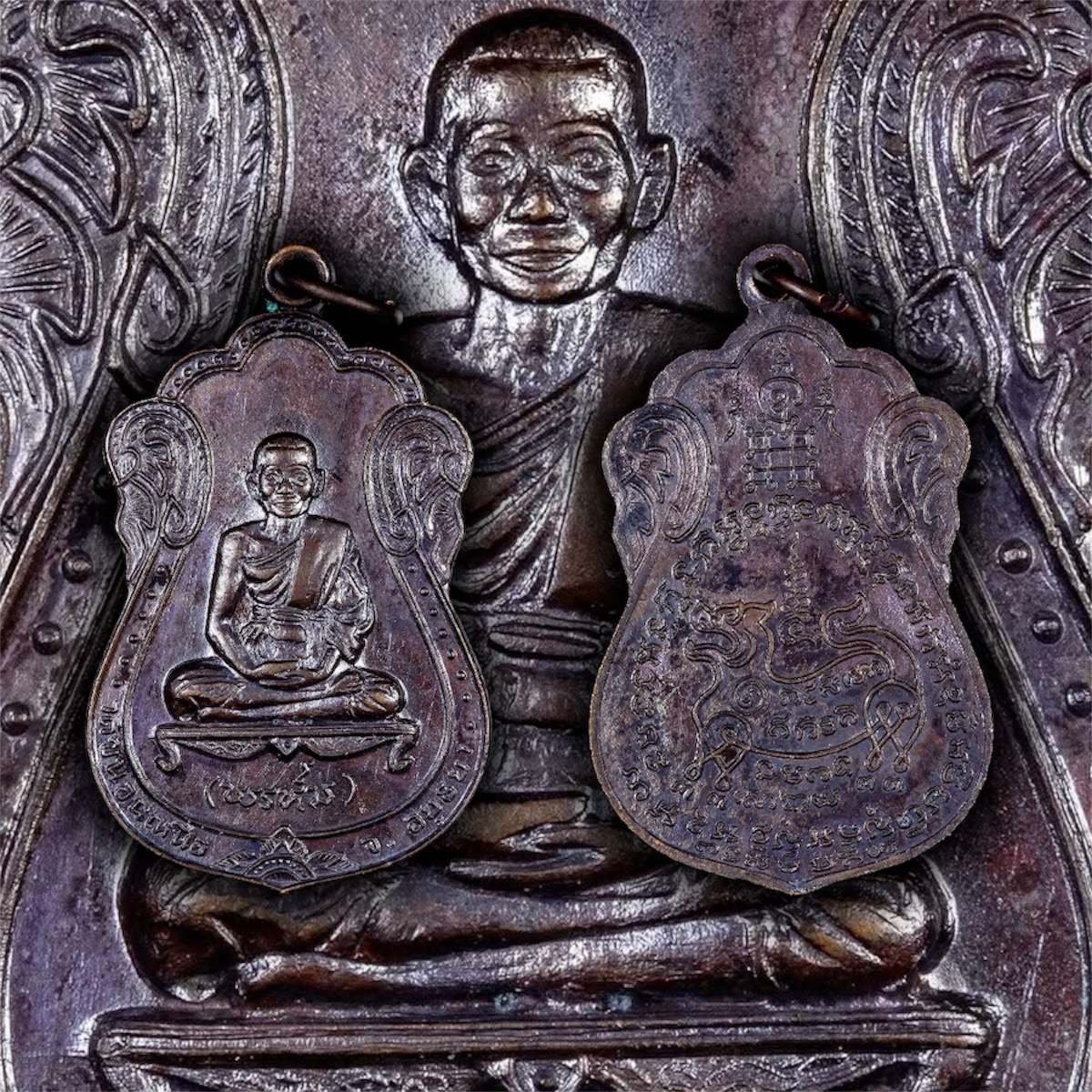 เหรียญนพเก้า หลังสิงห์ หลวงพ่อพรหม วัดขนอนเหนือ จ.อยุธยา ปี 2517 เนื้อทองแดง บล็อกหลังนวะ