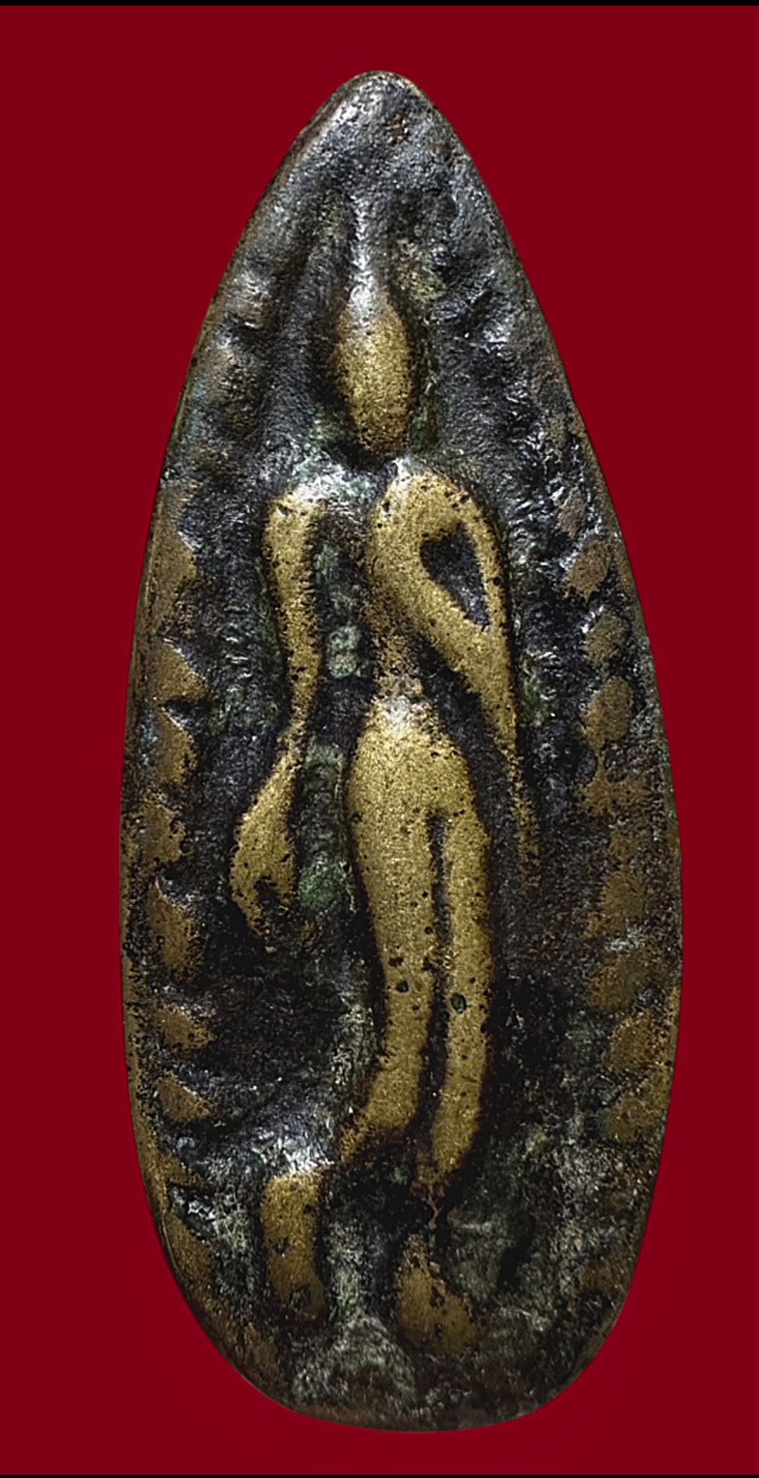 พระลีลาใบข้าวพิมพ์ใหญ่ หลวงพ่อโบ้ย วัดดอนมะนาว ปี พ.ศ.2473 เนื้อทองผสม พระเนื้อหาสวยจัด สภาพเดิมๆ ++พร้อมบัตรรับรองพระแท้ฯ++