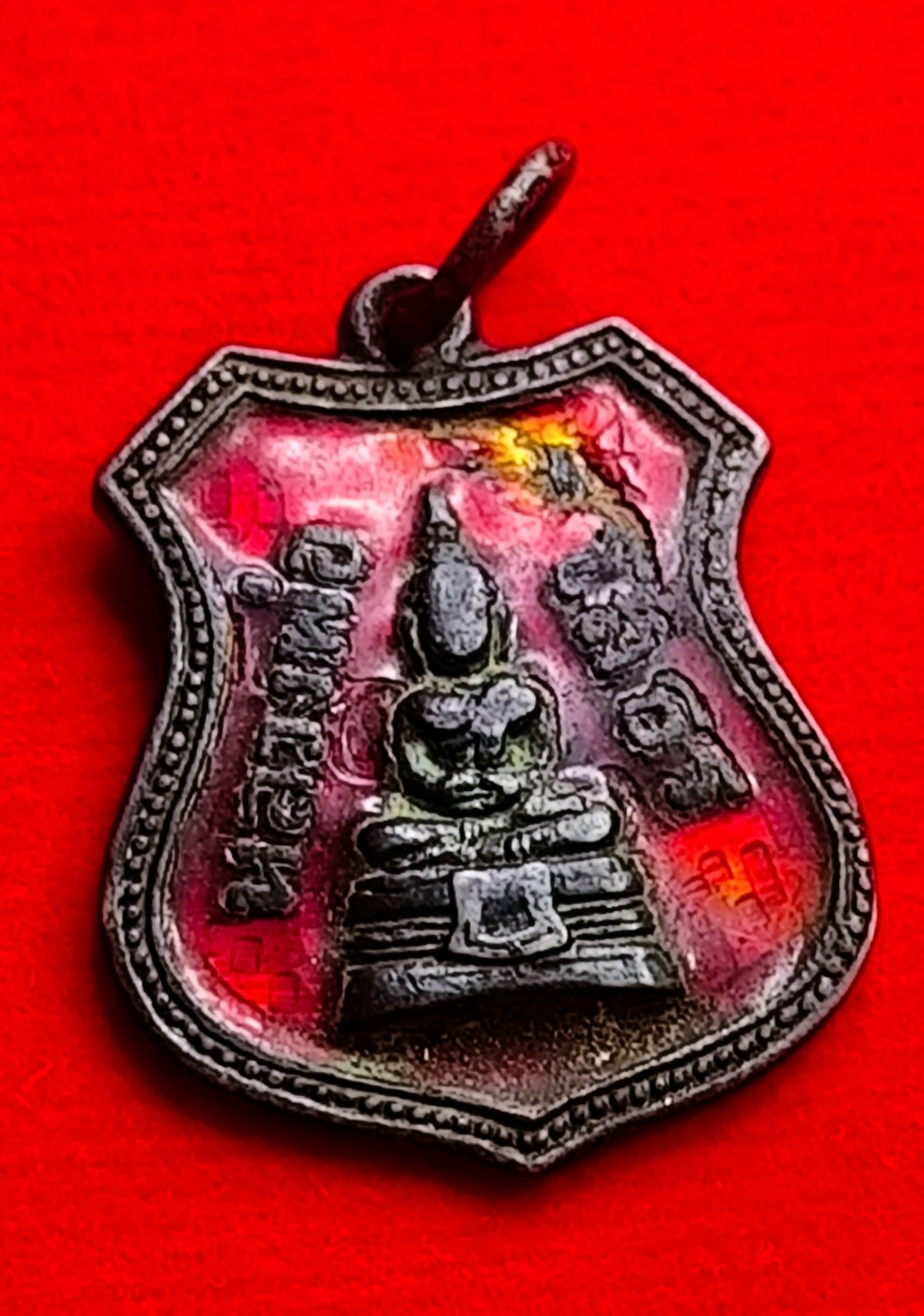 เหรียญหลวงพ่อโสธร ปี 2504 เนื้อเงิน ลงยาสีแดง (นิยม) ++พร้อมบัตรรับรองพระแท้++