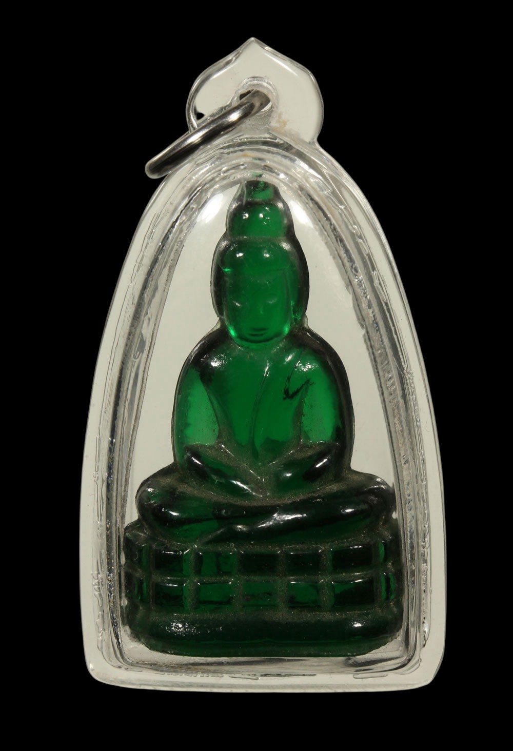 พระแก้วมรกต หลวงพ่อเจียง วัดเจริญสุขาราม รุ่น 2 ปี 2493 จำนวนผู้เข้าชม : 5146 คน พระแก้วมรกต หลวงพ่อเจียง วัดเจริญสุขาราม รุ่น 2 ปี 2493