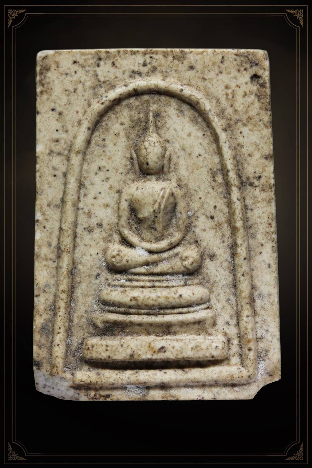 พระสมเด็จ รุ่นแรก หลวงปู่หมุน วัดป่าหนองหล่ม ปี 2543 พิมพ์เข่าอุ