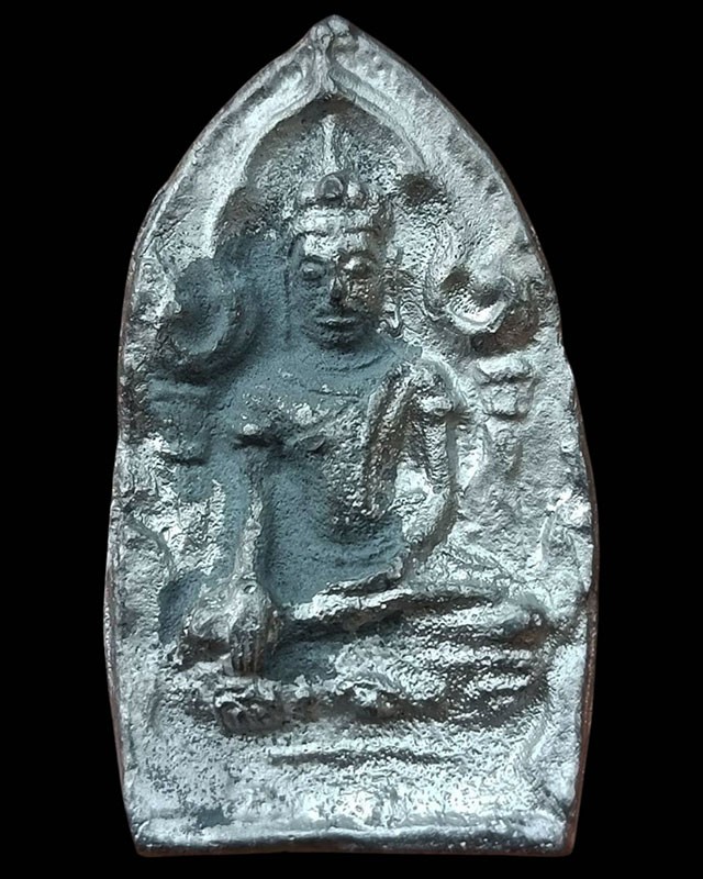 17.พระยอดขุนพลหล่อพิมพ์อยุธยา หลวงพ่อฑูรย์ วัดโพธินิมิตร เนื้อชิน พ.ศ. 2527 สูง 5 ซ.ม. สร้างจากเนื้อชินกรุเก่าที่ชำรุดแตกหัก