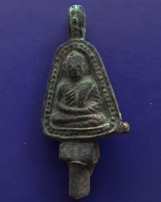 แท้ๆ จากวัด !! เหรียญหล่อจอบใหญ่ หลวงพ่อเงิน รุ่นปืนแตก วัดคงคาราม (บางคลานใต้) ตัดจากช่อกรรมการ ปี 2528 (4)