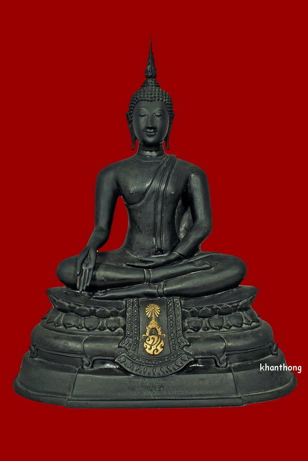 ʕ•́ᴥ•̀ʔっ...พระบูชา ภปร.วัดบวรนิเวศวิหาร ปี 2508 หน้าตัก 9 นิ้ว . .ยุคต้น + บัตรตรวจสอบ dd-pra