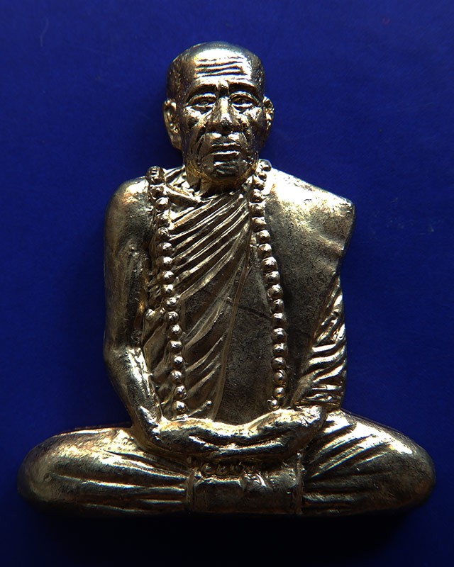 2.รูปเหมือนตัดชิดกะไหล่ทอง หลวงปู่คำบุ วัดกุดชมภู ตอกโค้ด พร้อมซอง+ใบแนบเดิม