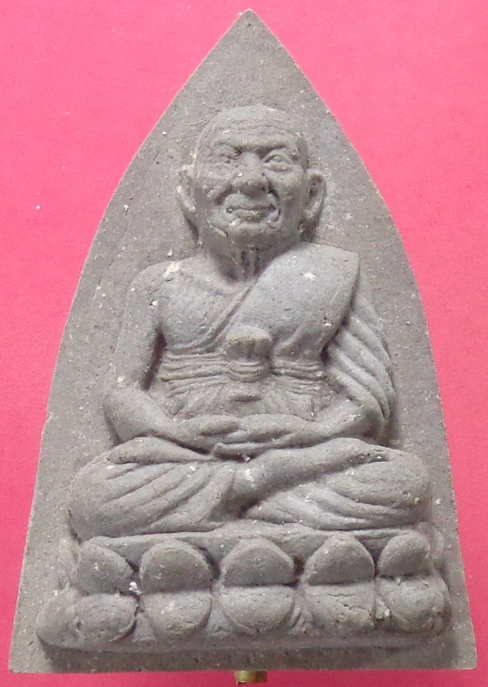 พระหลวงปู่ทวด วัดทรายขาว ปัตตานี ปี2551 ฝั่งตะกรุด 1 ดอก งามๆพร้อมกล่องเดิมจากวัด สวยครับ