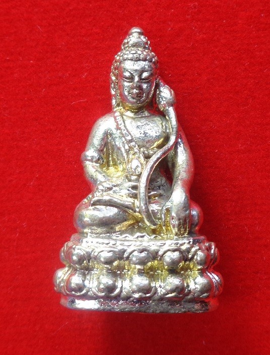 พระกริ่งสายรก รุ่น ๑ หลวงปู่คำบุ วัดท่ากกแห่ จ.อุบลฯ ปี 2554 สวยครับ