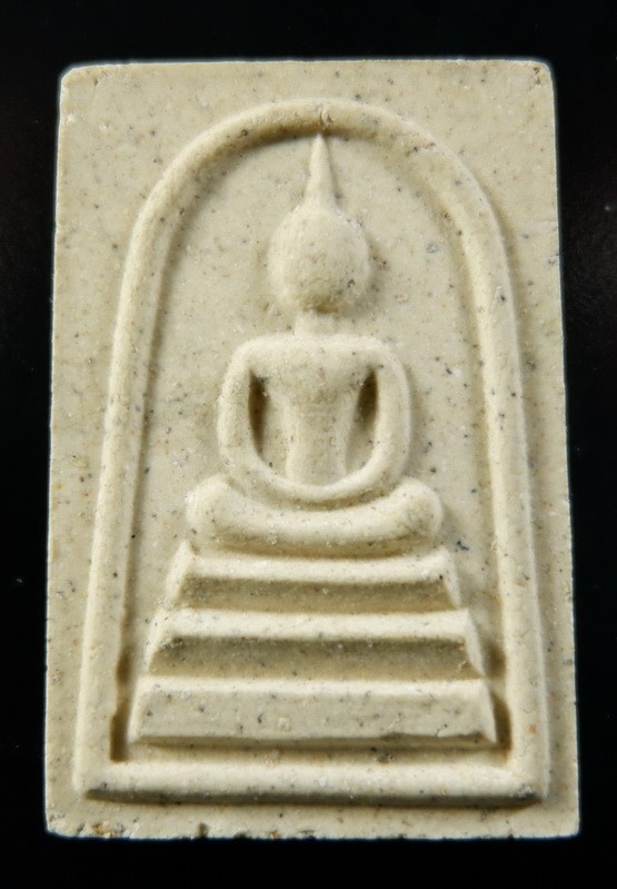 (120-) พระสมเด็จพิมพ์นิยมหลวงปู่ภู วัดอินทรวิหารบางขุนพรหม จ.กรุงเทพฯ ปี ๒๕๓๕ พิมพ์พระประธาน หลังปั๊มหมึกเดิมบางๆตามกาลเวลา สวยครับ