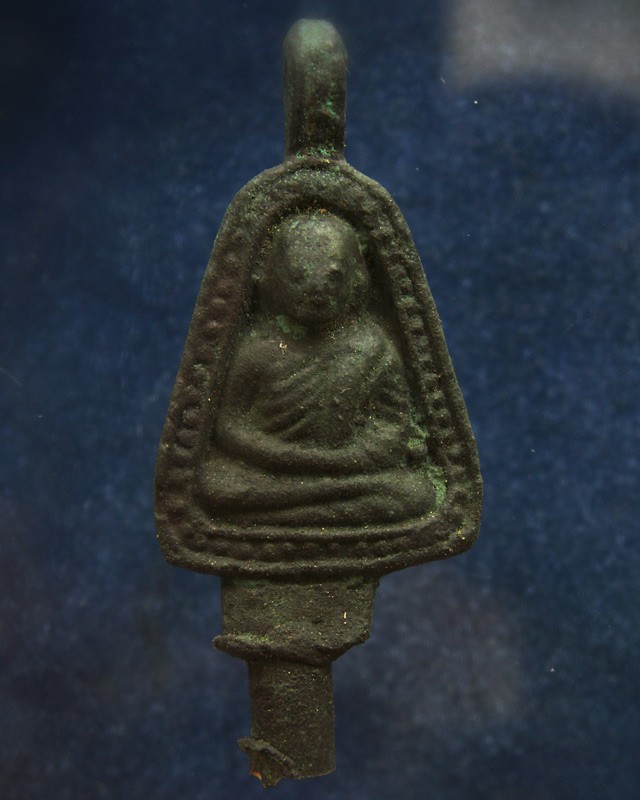 แท้ๆ จากวัด !! เหรียญหล่อจอบใหญ่ หลวงพ่อเงิน รุ่นปืนแตก วัดคงคาราม (บางคลานใต้) ตัดจากช่อกรรมการ ปี 2528 (14)