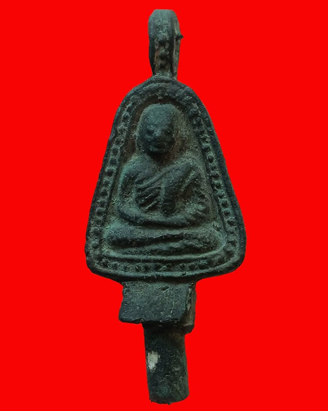 แท้ๆ จากวัด !! เหรียญหล่อจอบใหญ่ หลวงพ่อเงิน รุ่นปืนแตก วัดคงคาราม (บางคลานใต้) ตัดจากช่อกรรมการ ปี 2528 (6)