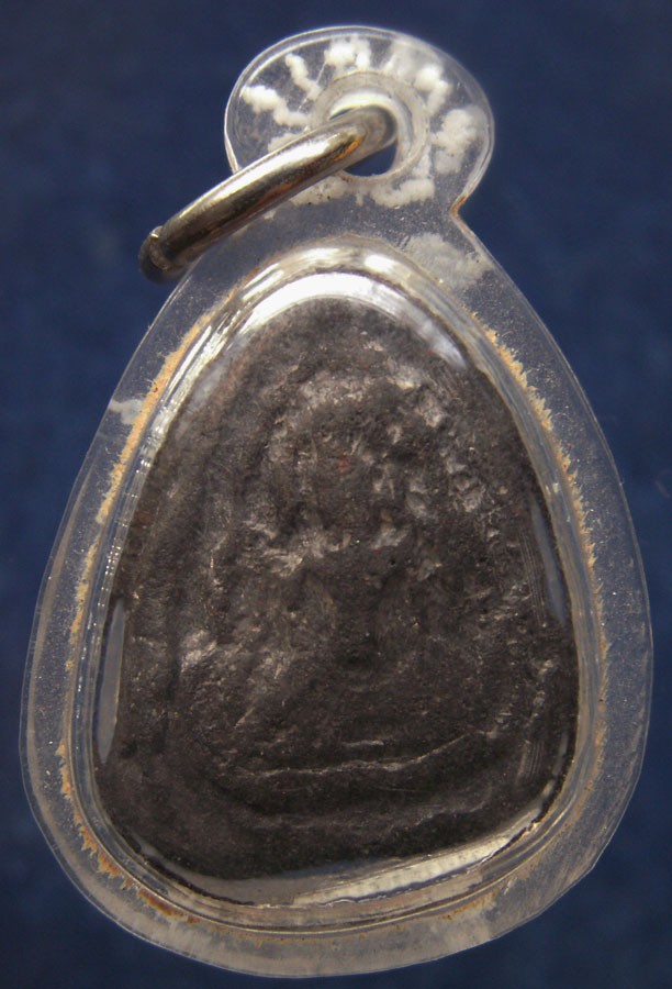 พระสังกัจจายน์เนื้อดิน กรุน้ำมนต์ จ.สุโขทัย สูง 2. ซ.ม. เลี่ยมกันน้ำ