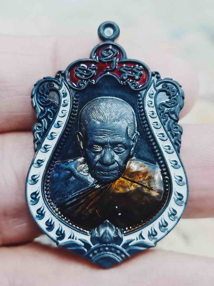 2-1935 วัดใจ 100 เหรียญเสมาฉลองสมณศักดิ์ หลังพัดยศ หลวงปู่อิ่ม วัดทุ่งนาใหม่ จ.นครศรีธรรมราช 2566 ทองแดงผิวไฟ ลงยาขอบ จีวร หมายเลข 53 กล่องเดิม