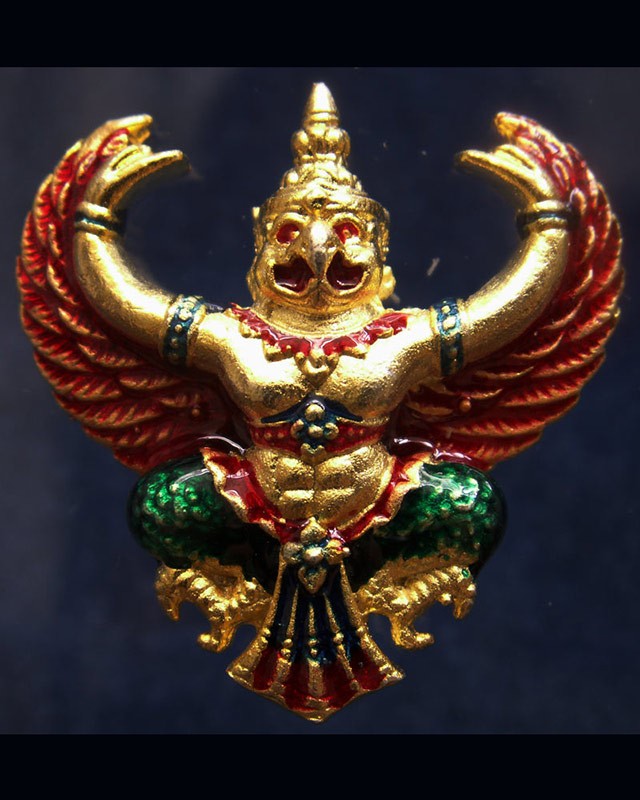 6.สวยดั่งทอง...พญาครุฑ พิธียกครุฑพ่าห์ ศาลจ.เบตง พ.ศ. 2555 เนื้อทองเหลืองกะไหล่ทองลงยา