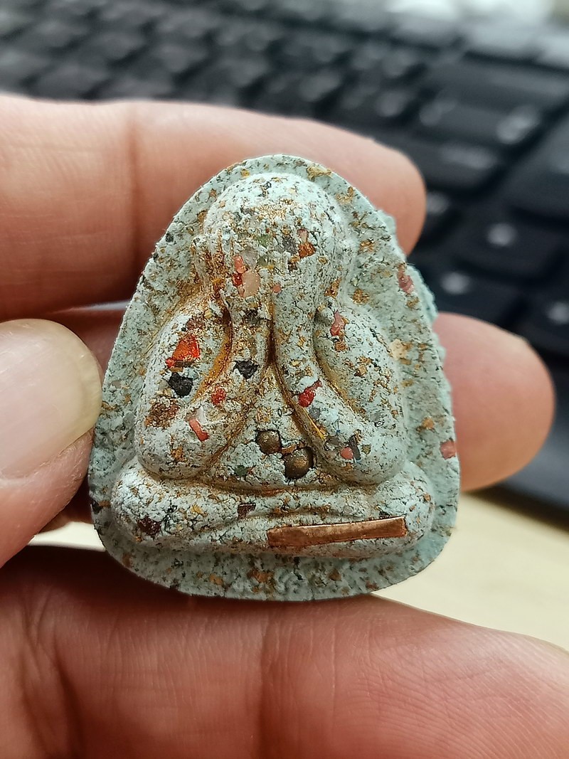 1-1615 วัดใจ 50 พระผงปิดตา เงินล้าน หลวงพ่อพัฒน์ วัดห้วยด้วน จ.นครสวรรค์ 2564 หมายเลข 217 กล่องเดิม